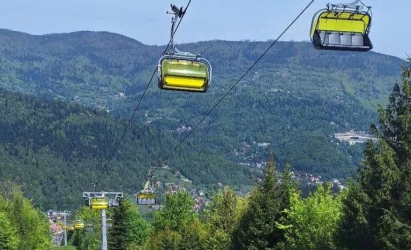 fot. Skrzyczne kolejka krzesełkowa w Szczyrku / atrakcjewszczyrku.pl